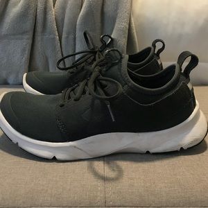 Under Armour Tennis Shoes